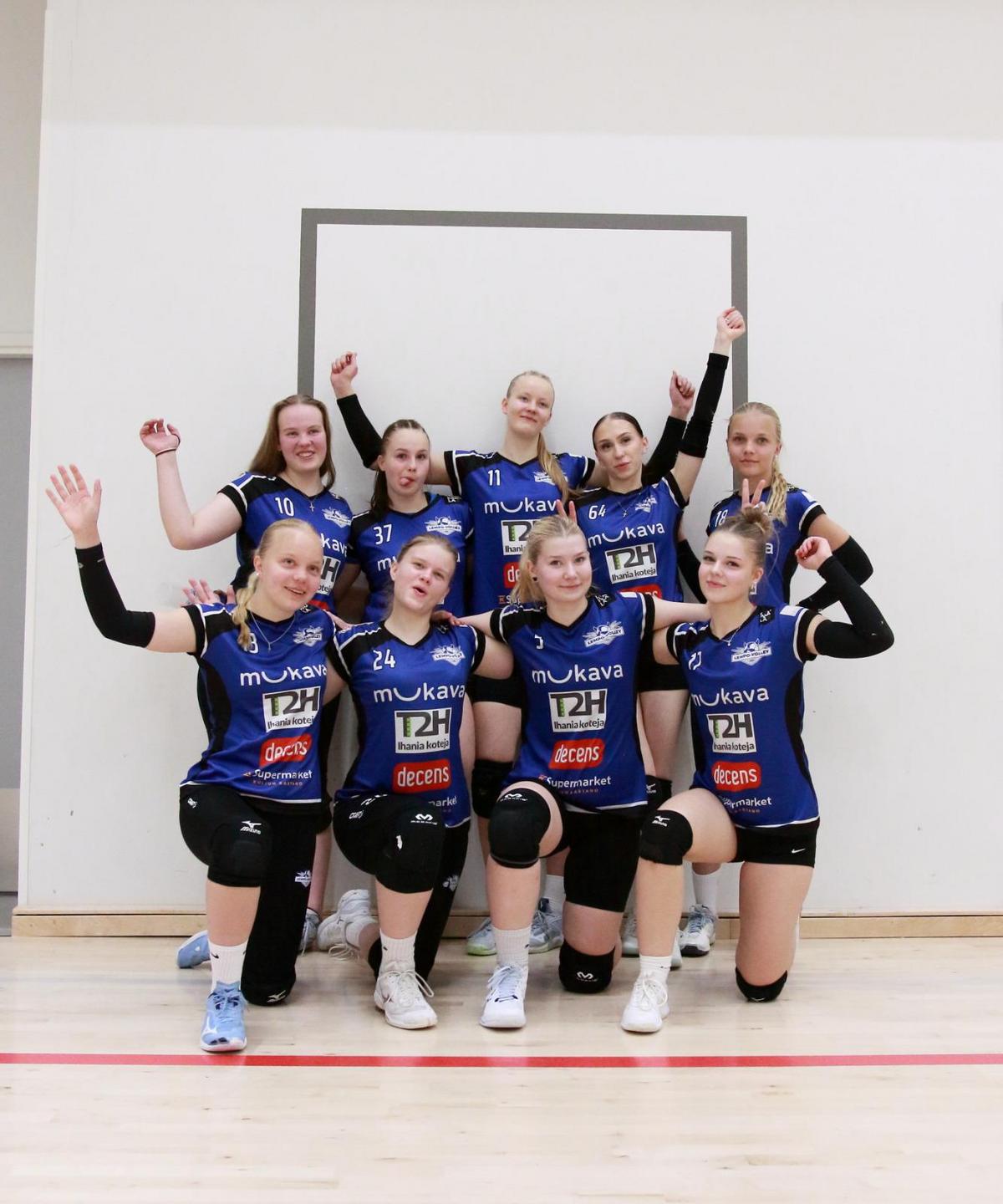 Hienot Kotivoitot 1-sarjassa, B-tytöillä Hyvät Turnaukset | Lempo-Volley